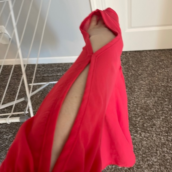 Worn once coral chiffon top - Picture 3 of 5